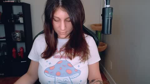 Snapshot of alexa_dream chatting on 09/12/25, 11:59 dont be afraid to click social media link its  working  just click on that  online show from 09/12/25, 11:59