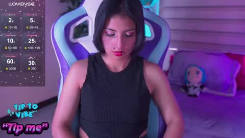 Snapshot of alexa_grey_1 chatting on 01/13/25, 07:53 alexa online show from 01/13/25, 07:53