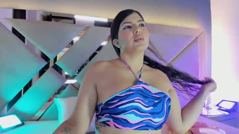 Alexa Jhomson online show from 10/25/25, 06:57