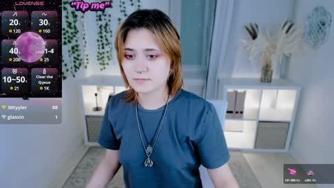 Snapshot of alexa_lexi chatting on 01/12/25, 01:48 alexa_lexi online show from 01/12/25, 01:48