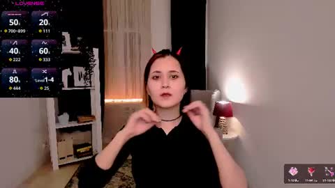 Snapshot of alexa_lexi chatting on 06/17/26, 11:23 alexa_lexi online show from 06/17/26, 11:23