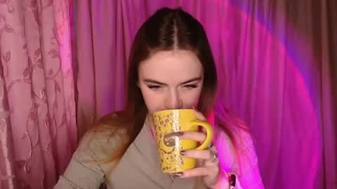 Snapshot of alexa_missu chatting on 12/14/25, 12:10 Alexa online show from 12/14/25, 12:10