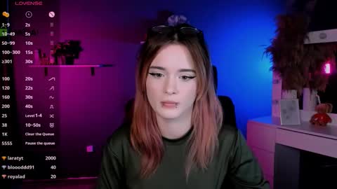 Snapshot of alexa_night_ chatting on 10/10/25, 10:42 alexa_night_ online show from 10/10/25, 10:42