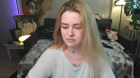 alexa_pirs online show from 04/19/26, 01:21