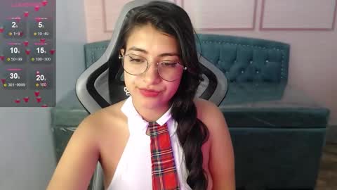 Alexandra online show from 11/06/25, 01:12