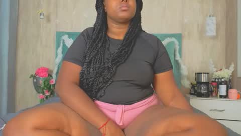 Snapshot of alexa_roussee chatting on 12/15/25, 10:08 Alexa online show from 12/15/25, 10:08