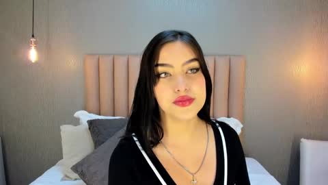 Alexa Thaylor online show from 12/31/24, 02:58