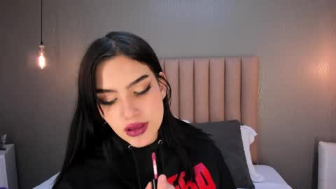 Alexa Thaylor online show from 01/03/25, 06:14