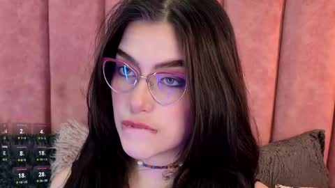 Alexa Thaylor online show from 05/28/26, 04:04