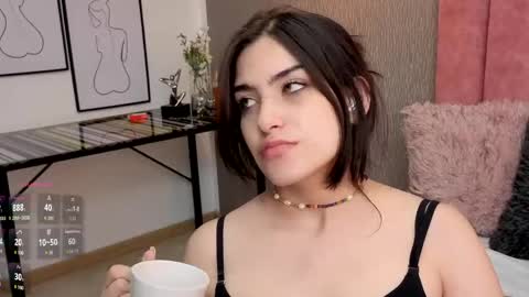 Alexa Thaylor online show from 05/31/26, 04:58