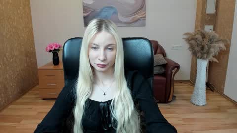 Alexa Woods online show from 09/11/25, 06:02