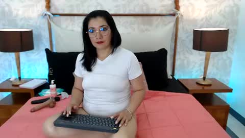 Alexaa sanz online show from 06/16/26, 05:59
