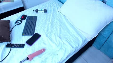 alexaa_small online show from 12/27/24, 02:54
