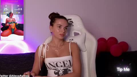 Snapshot of alexaaimee chatting on 04/15/26, 08:32 Alexa online show from 04/15/26, 08:32
