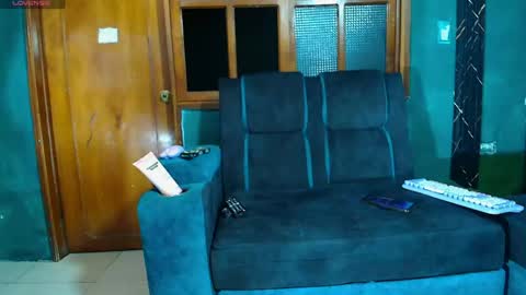 Alexa  y tom online show from 05/11/26, 01:22