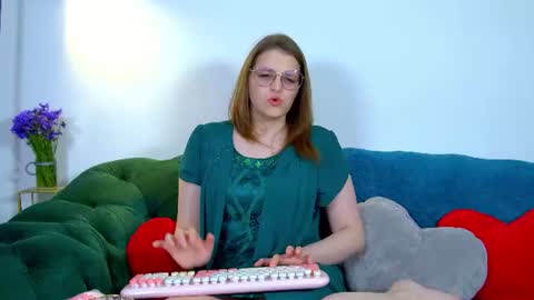 AlexaAvery online show from 06/08/26, 07:03