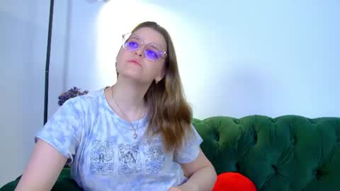 AlexaAvery online show from 06/13/26, 06:44
