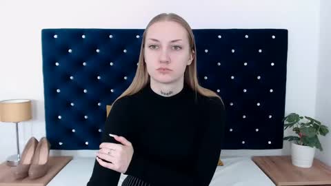 Alexa with big heart 3 online show from 12/03/24, 12:27