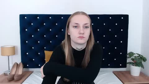 Alexa with big heart 3 online show from 12/16/24, 11:55