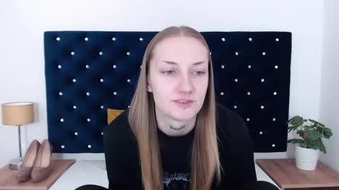 Alexa with big heart 3 online show from 12/27/24, 12:45