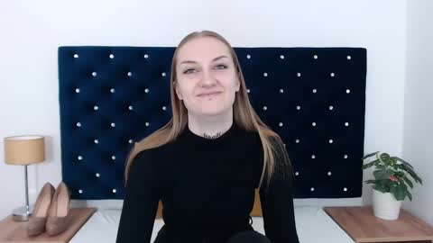 Alexa with big heart 3 online show from 01/24/25, 01:57