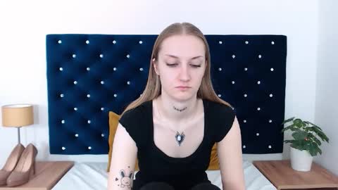 Alexa with big heart 3 online show from 01/28/25, 02:31