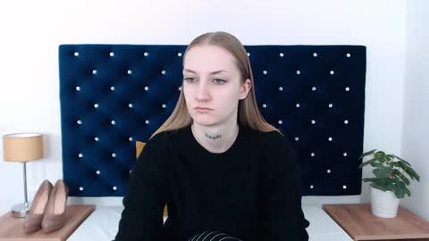 Alexa with big heart 3 online show from 01/31/25, 11:24
