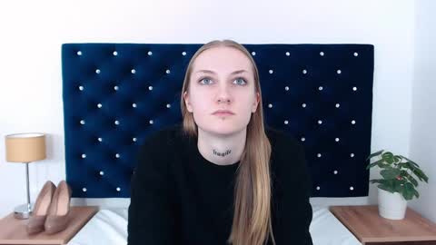 Alexa with big heart 3 online show from 01/31/25, 02:28