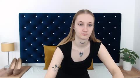 Alexa with big heart 3 online show from 02/05/25, 12:38