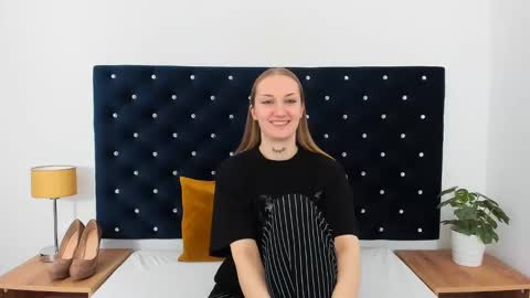 Alexa with big heart 3 online show from 02/06/25, 02:48