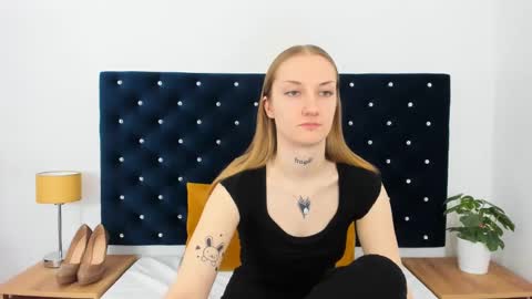 Alexa with big heart 3 online show from 02/12/25, 02:54