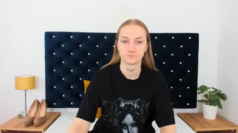 Alexa with big heart 3 online show from 03/05/25, 12:55