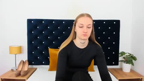 Alexa with big heart 3 online show from 03/11/25, 11:44