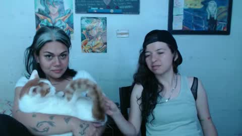 Snapshot of alexablu3 chatting on 12/05/24, 06:11 Alexa Blu3 online show from 12/05/24, 06:11