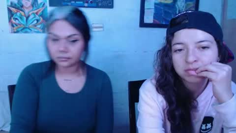 Snapshot of alexablu3 chatting on 12/31/24, 01:15 Alexa Blu3 online show from 12/31/24, 01:15