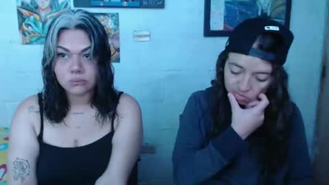 Snapshot of alexablu3 chatting on 01/19/25, 04:25 Alexa Blu3 online show from 01/19/25, 04:25