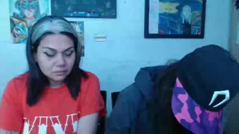 Snapshot of alexablu3 chatting on 01/24/25, 04:27 Alexa Blu3 online show from 01/24/25, 04:27