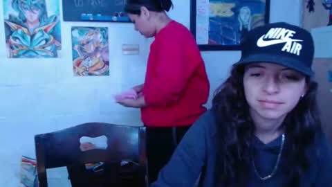 Snapshot of alexablu3 chatting on 02/13/25, 02:12 Alexa Blu3 online show from 02/13/25, 02:12