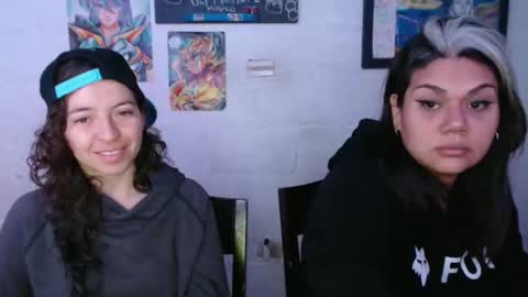 Snapshot of alexablu3 chatting on 10/04/25, 02:09 Alexa Blu3 online show from 10/04/25, 02:09