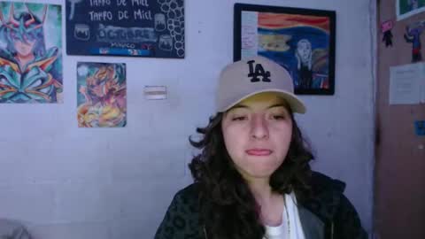 Snapshot of alexablu3 chatting on 10/25/25, 03:47 Alexa Blu3 online show from 10/25/25, 03:47