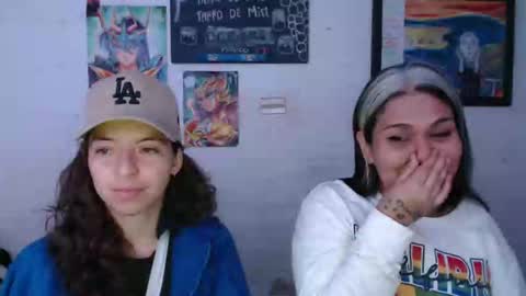 Snapshot of alexablu3 chatting on 10/31/25, 01:50 Alexa Blu3 online show from 10/31/25, 01:50