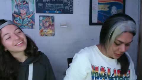 Snapshot of alexablu3 chatting on 11/01/25, 03:19 Alexa Blu3 online show from 11/01/25, 03:19