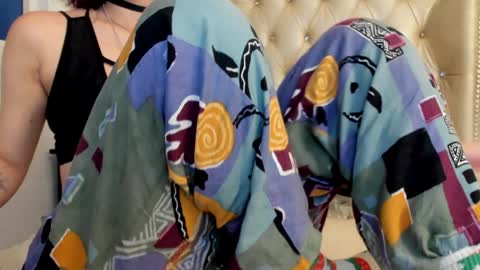 Snapshot of alexafoxy18 chatting on 12/22/24, 05:34 ALEXA online show from 12/22/24, 05:34