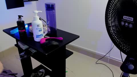 Snapshot of alexafoxy18 chatting on 02/07/25, 07:18 ALEXA online show from 02/07/25, 07:18