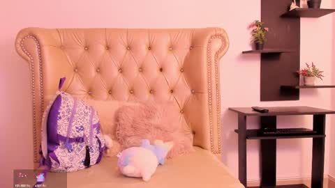 Snapshot of alexafoxy18 chatting on 03/06/25, 05:03 ALEXA online show from 03/06/25, 05:03