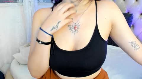 Snapshot of alexafoxy18 chatting on 09/13/25, 05:18 ALEXA online show from 09/13/25, 05:18