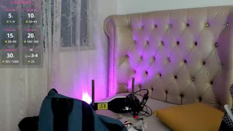 Snapshot of alexafoxy18 chatting on 09/21/25, 07:54 ALEXA online show from 09/21/25, 07:54