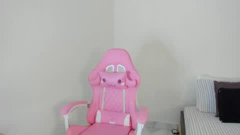 Alexa Jhonson online show from 02/14/25, 12:14