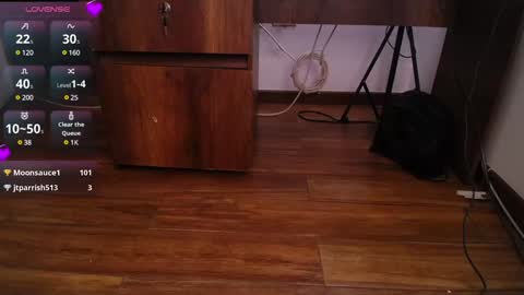 Alexa Moon online show from 01/08/25, 04:33
