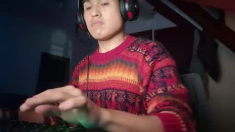 Snapshot of alexander_cd1 chatting on 11/03/25, 08:15 ALEX CD online show from 11/03/25, 08:15